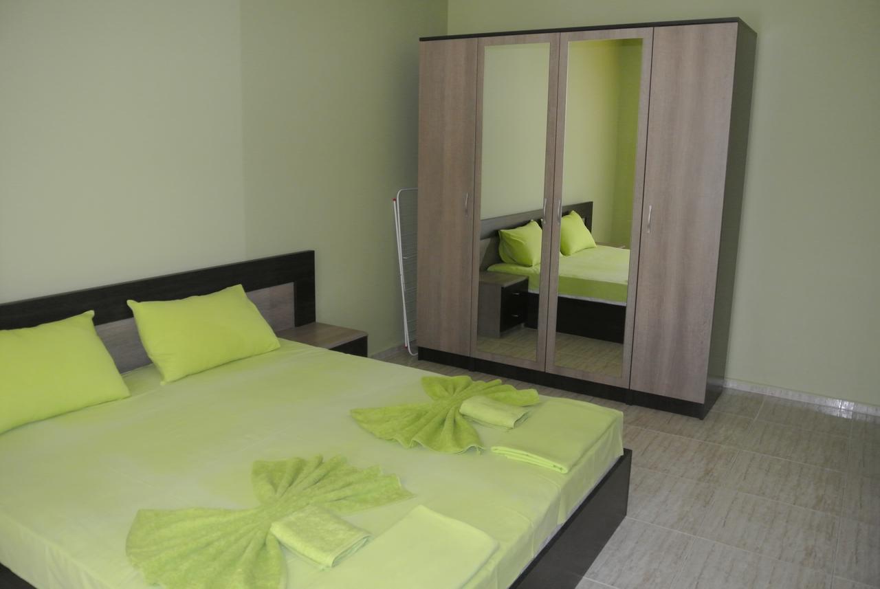 St. Sofia Apartments - Official Rental ซันนีบีช ภายนอก รูปภาพ